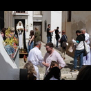 Die bis Ostersamstag noch in Schwarz gehüllte trauernde Maria (ab Ostersonntag trägt sie Weiß)